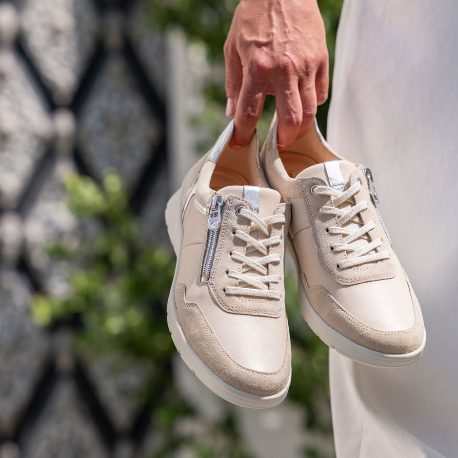 Schuhe für breite Füße